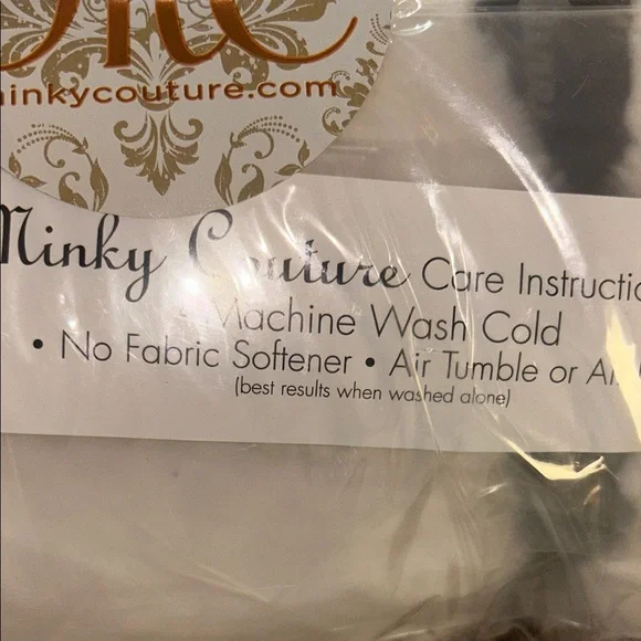 Minky Couture White Blanket. NWT. Fits single/ double bed. - Picture 3 of 11